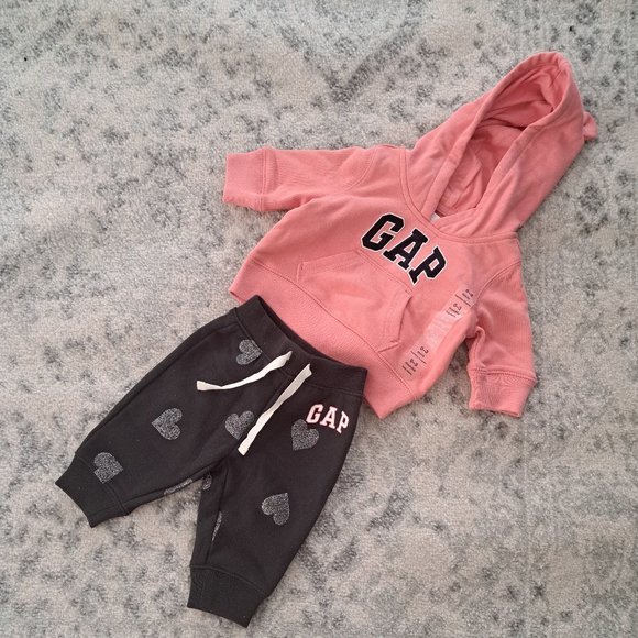 Baby Girl Hoodie and Sweat Pants - Picture 1 of 2